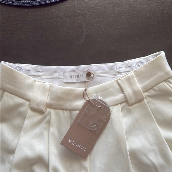 Meshki Cream High Waist Tailored Shorts - Picture 3 of 5